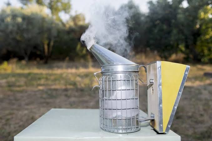 Bee smoker